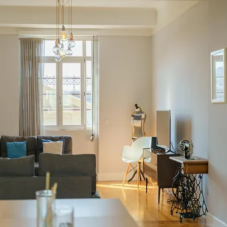 Feel Downtown Couture Apartment